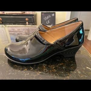 Softspots Black Patent Mules CLOGS!  Sz 11W LN!